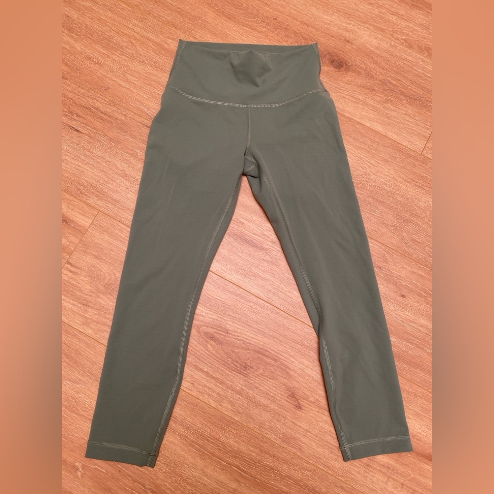 Lululemon wunder train HR crop, 23”, 6